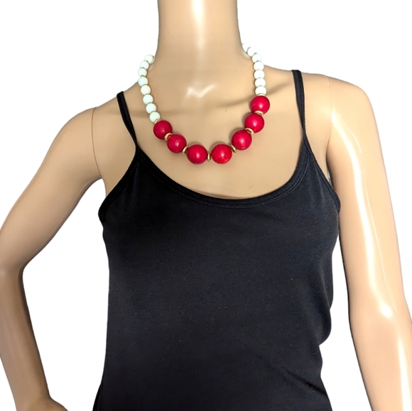 Vintage Beaded Necklace Chunky Red & White Glass Ball Bauble Eclectic Boho - Picture 7 of 8